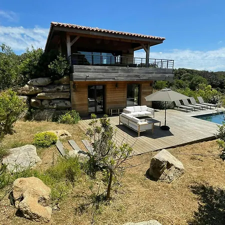 Modern With Sea View In Corsica Feriehus